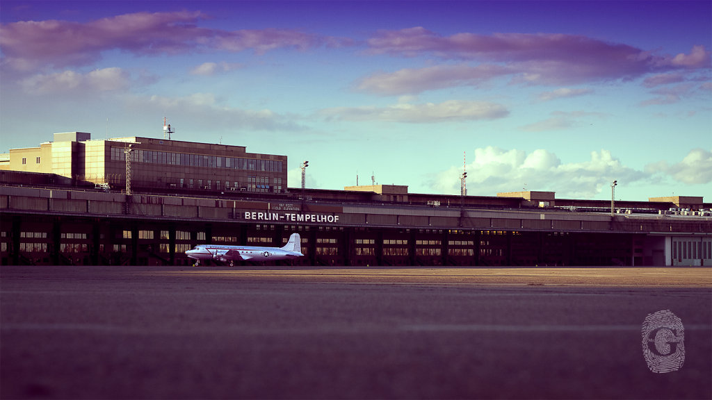 DC-6 TEMPELHOF